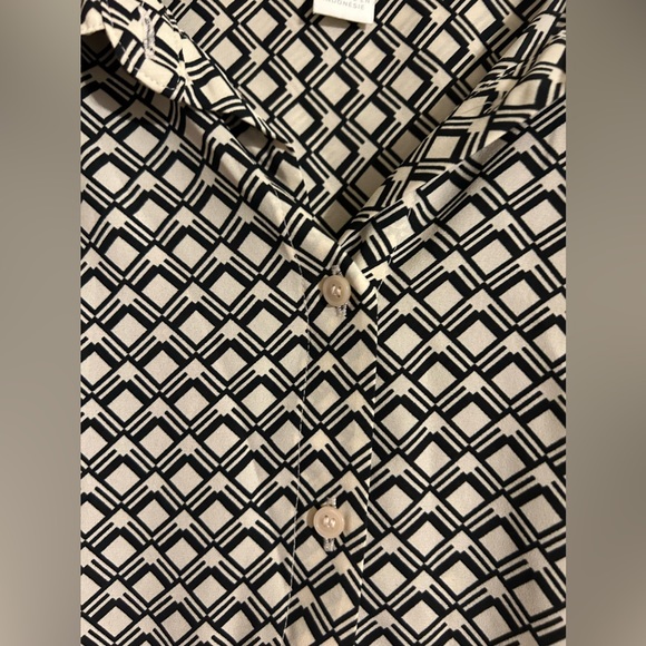 Top - Picture 3 of 3